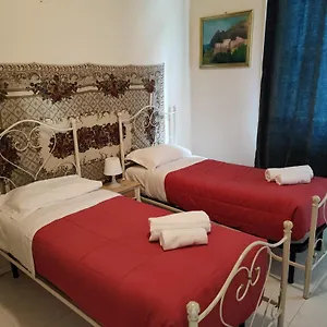 https://venezia-gentile.hotelinveneto.com